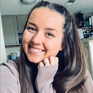 Meet your Posher, Kaitlin